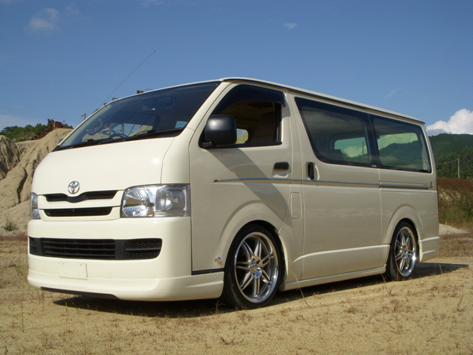 INTO FIVE 200 HiAce用